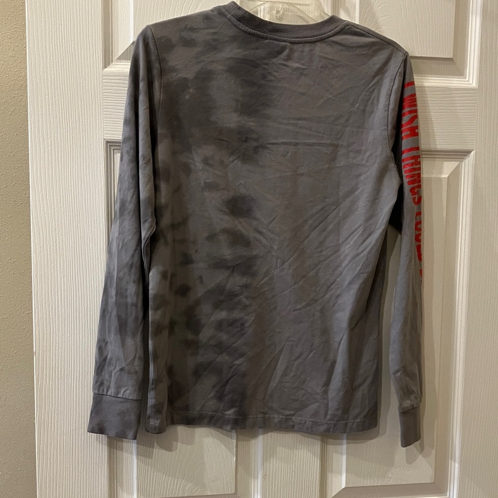 Gray Tie-Dye Long Sleeve Tee with Red Rose Graphic - Picture 3 of 7